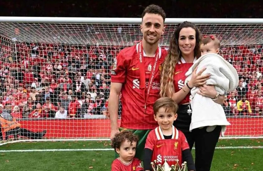 عائلة جوتا تحصل على باقي عقده