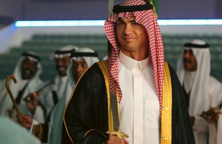 رونالدو يفتتح مشروعآ جديدآ بالسعودية