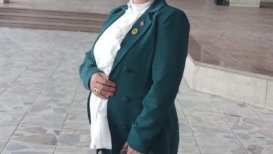 الكاتبة الصحفية نجوى يوسف تتقدم بأوراق ترشحها لانتخابات مجلس النواب بأسيوط