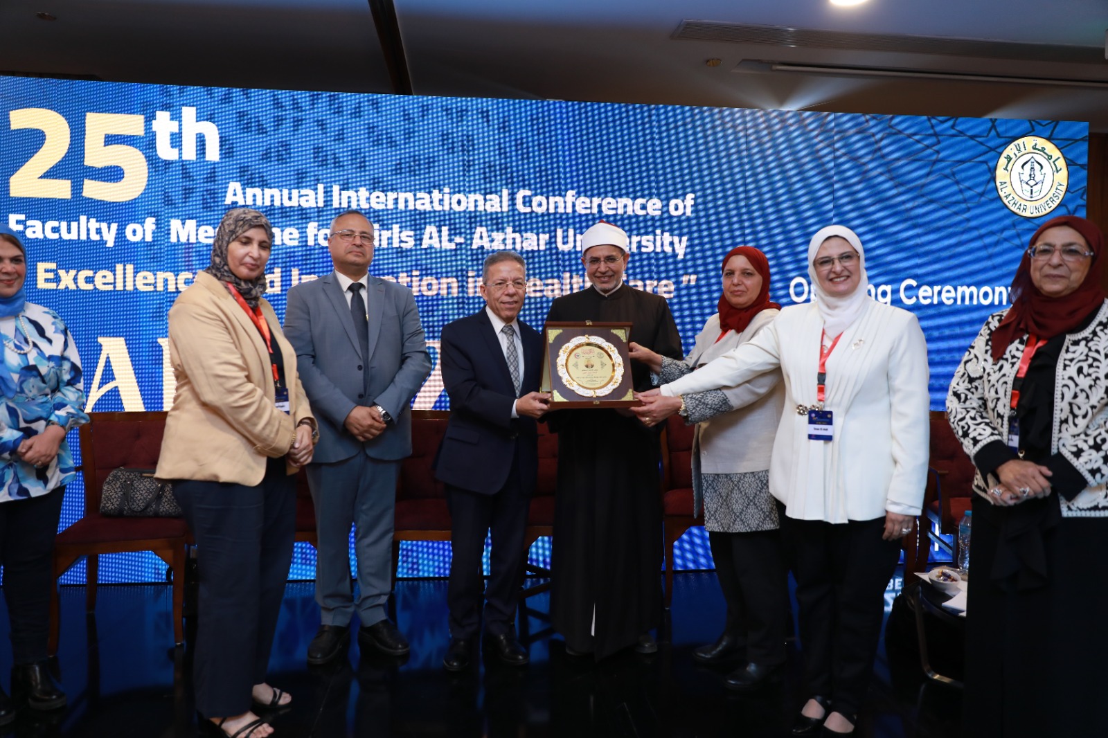 رئيس جامعة الأزهر: زكاة العلم إنفاقه ونشره بين الناس وتعليم العلم يزيده ولا ينقصه